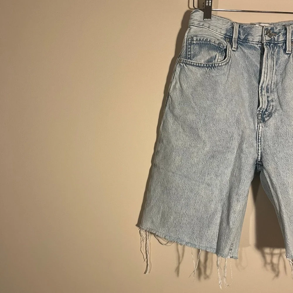 FRAME Denim Long Cutoff Shorts Light Wash Frayed Hem High Rise Size 27 Jorts